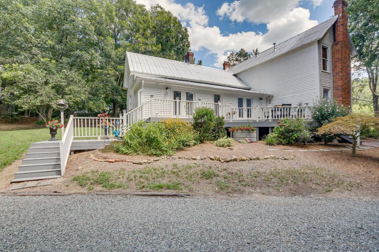 Historic And Charming Pittsboro Home With Fireplaces Exterior foto